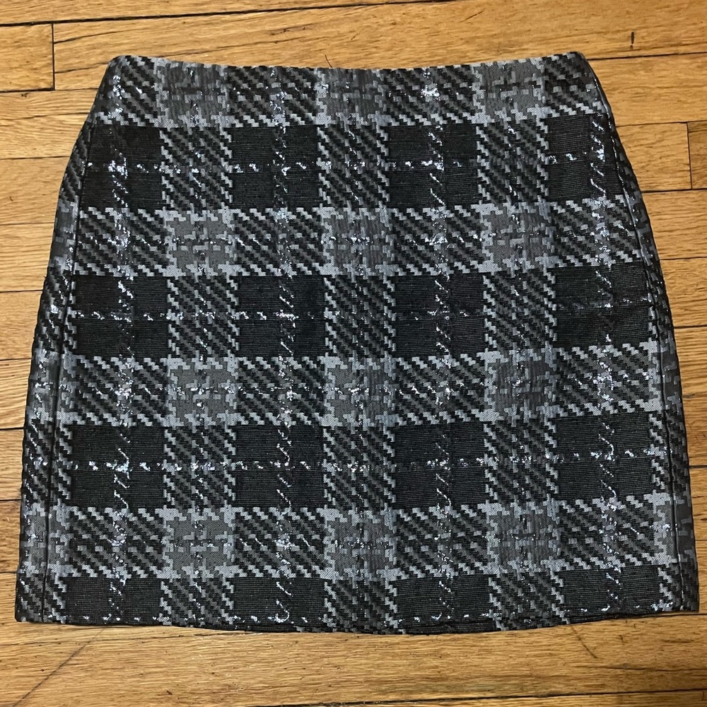 Plaid mini high-waited skirt